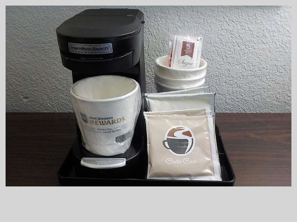 印第安纳波利斯东北贝斯特韦斯特舒尔特优质酒店 卡斯尔顿 客房 照片